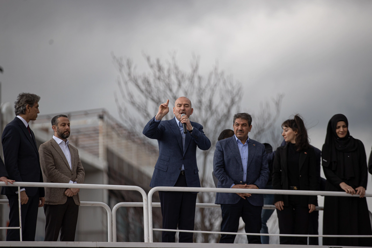Süleyman Soylu çok kızdı: Ya be kepazeler,  bu ülkenin İçişleri Bakanı konuşuyor