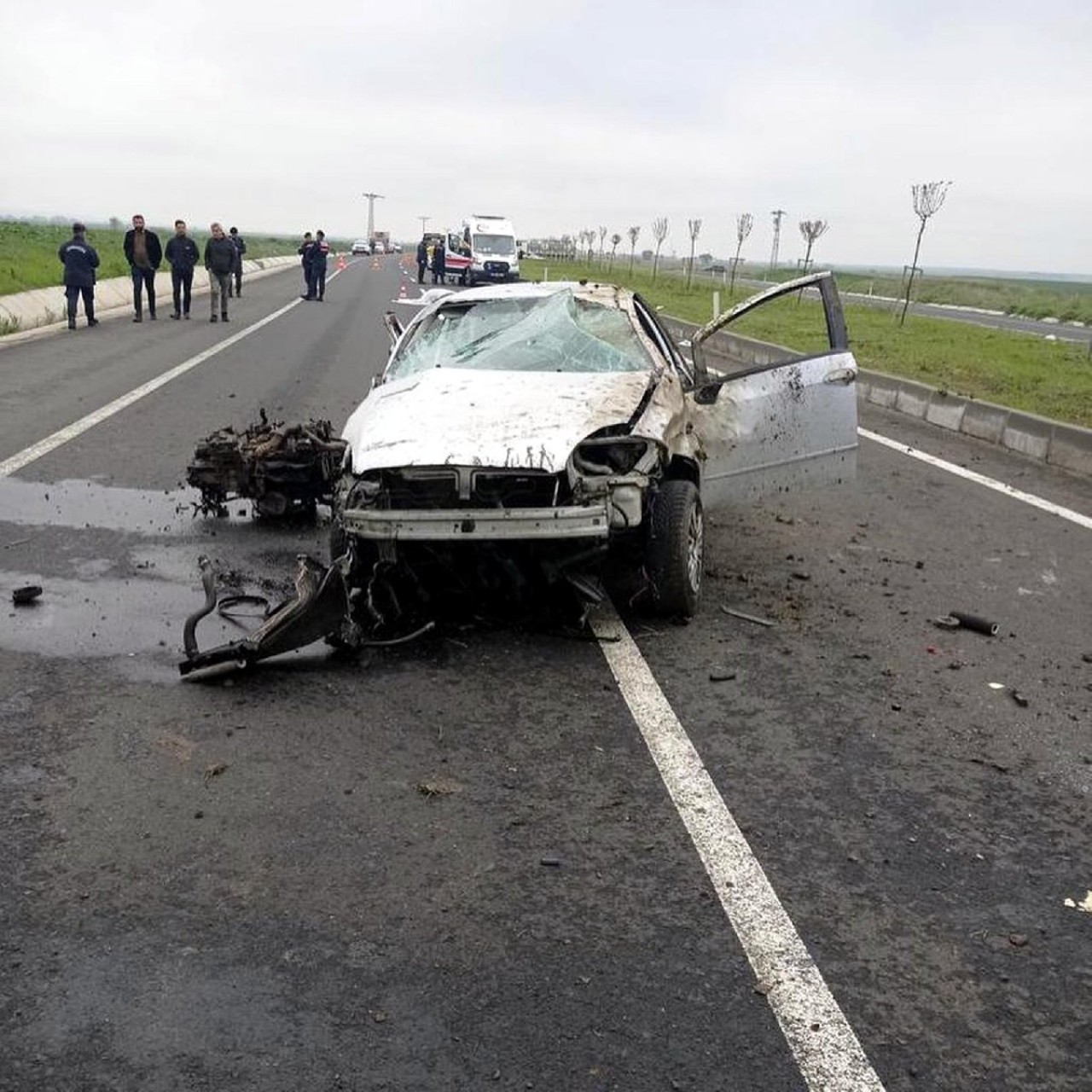 Tekirdağ'da köpeğe çarpmamak için refüje çarptı: Dursun Sezen öldü