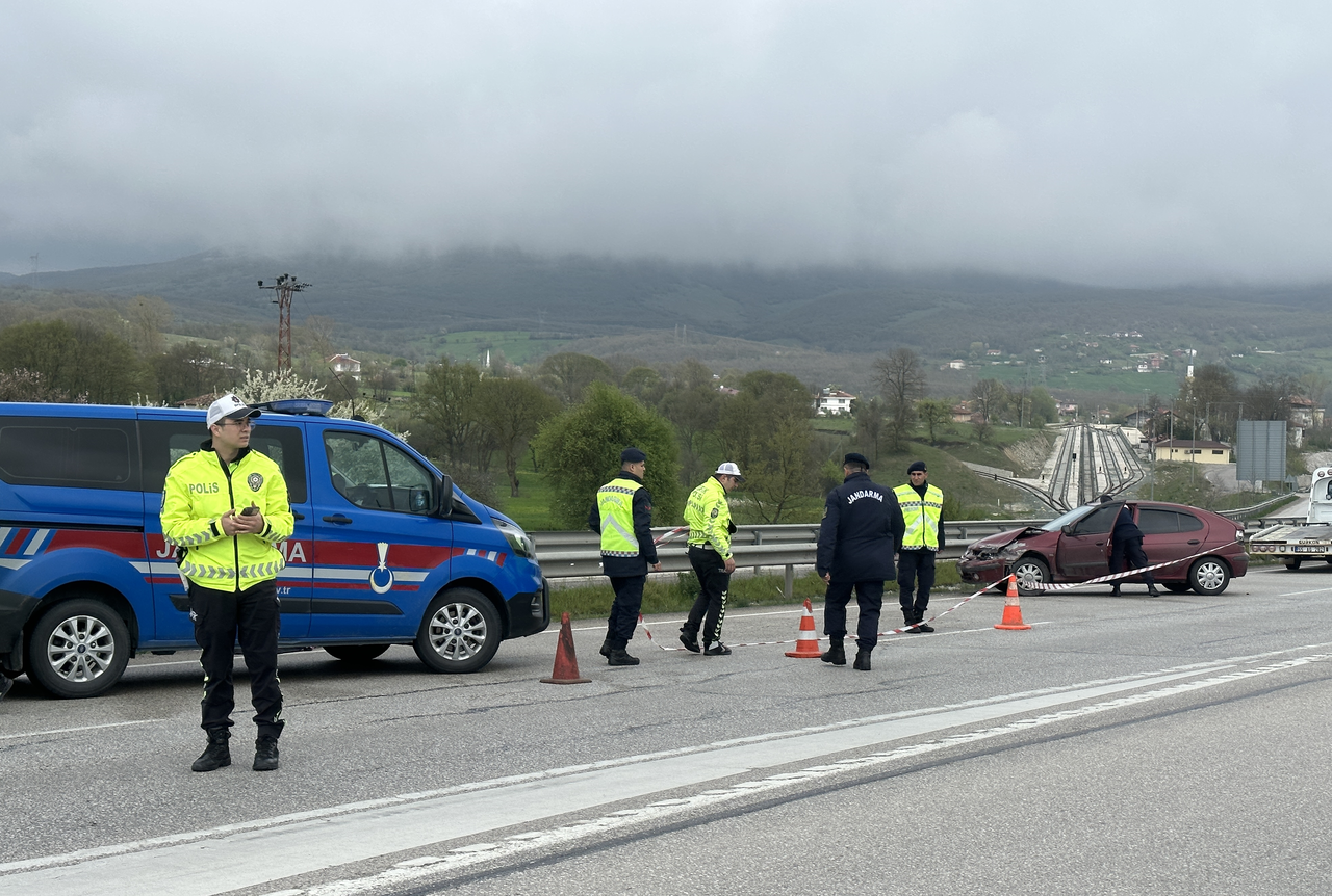 Samsun'da kocasının kullandığı araçtan düşen Dursiye Gonca öldü