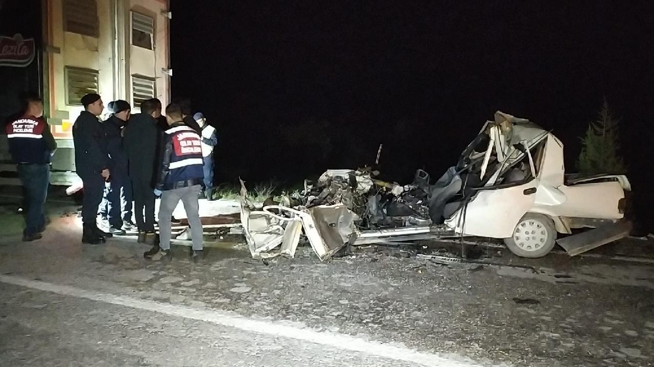 Uşak'ta kaza: Nasuh Turan ve Nazif Turan öldü