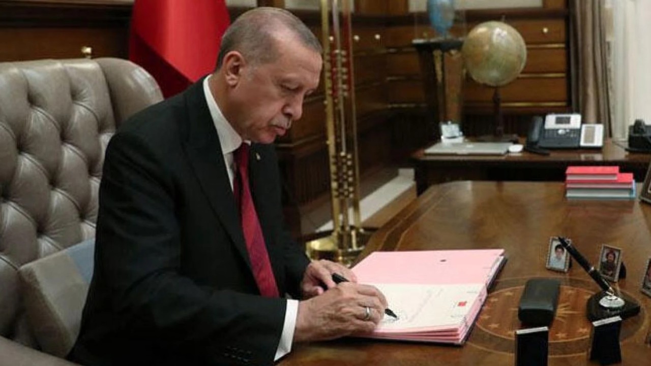 Cumhurbaşkanı Erdoğan 20 üniversiteye rektör atadı