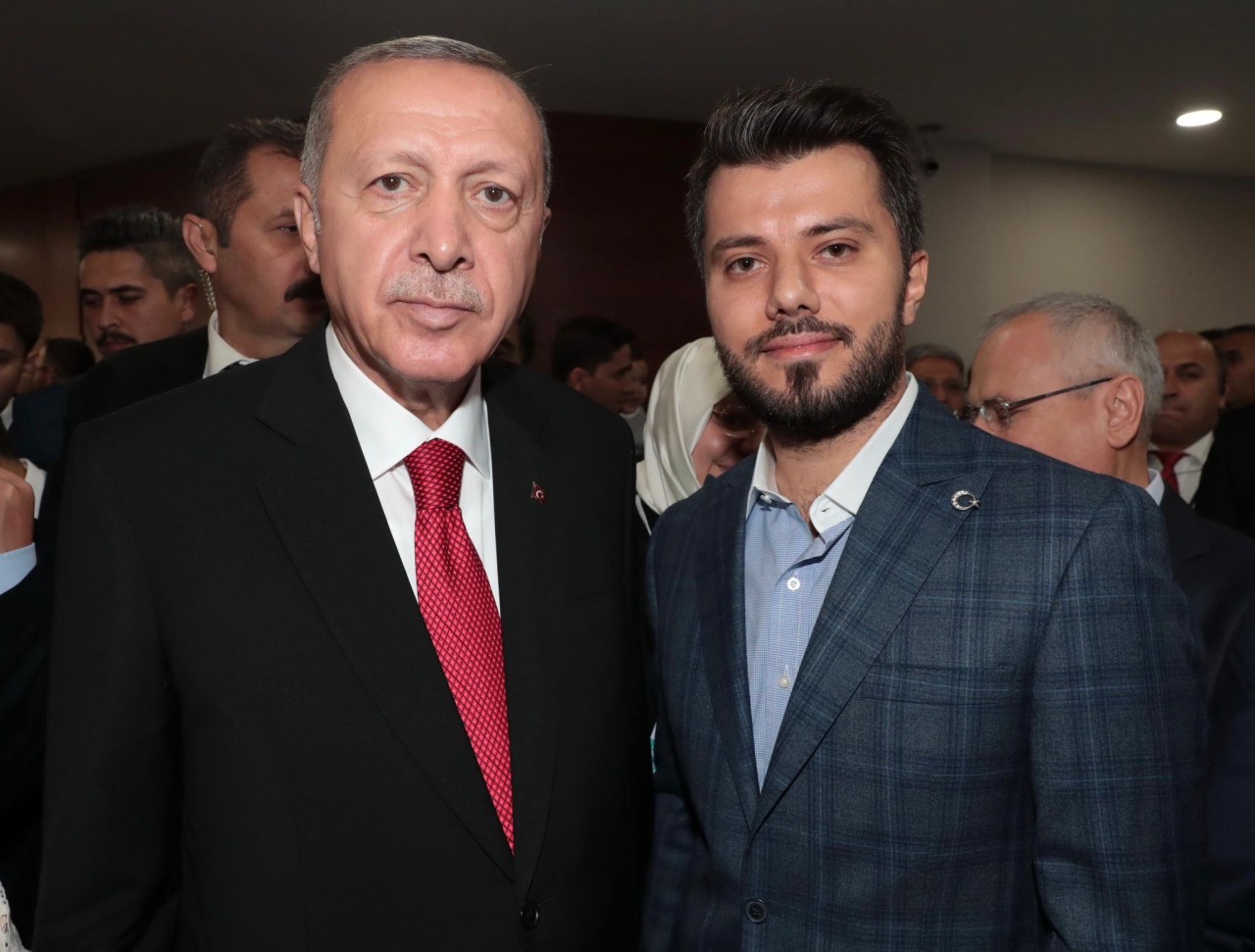 Depremzedelerin umudu olmak için AK Parti’den Aday Adayı