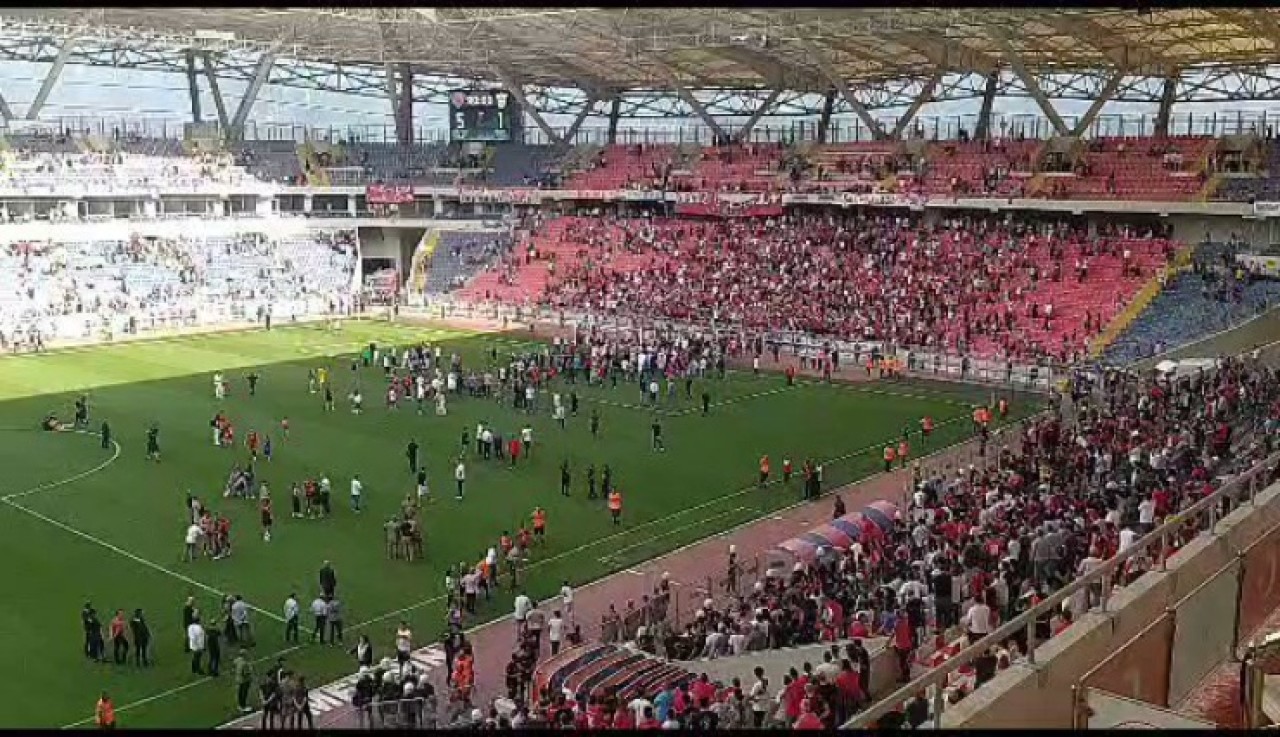 Nureddin Nebati'ye Mersin İdmanyurdu maçında büyük şok