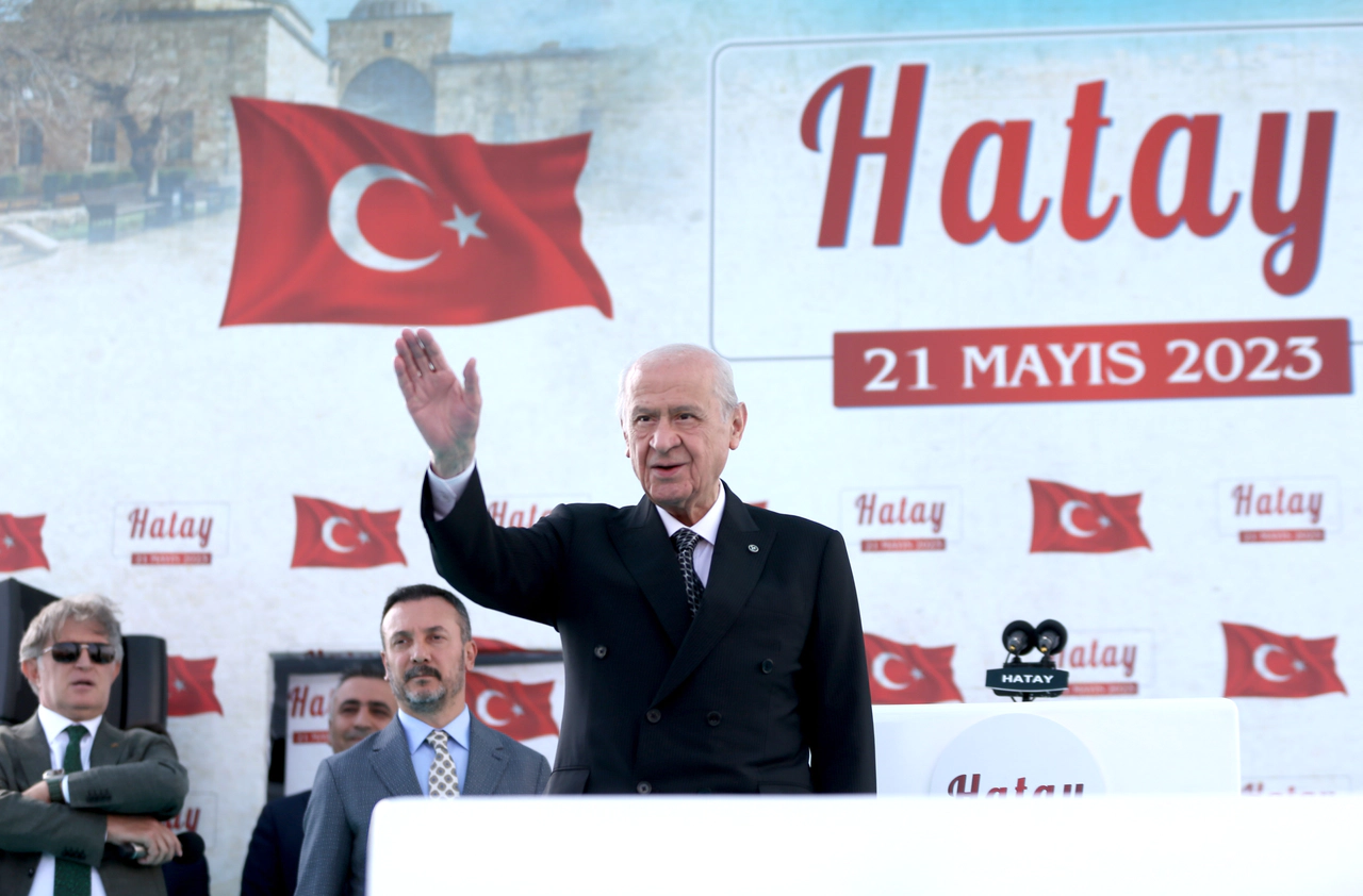 Bahçeli: Hans,  Sam,  Toni'ler,  Coni'ler alayınıza sesleniyorum!