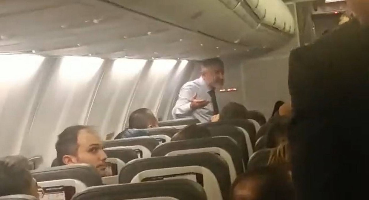 Bakan Nebati'den uçaktaki tartışmayla ilgili açıklama: Bir kez daha tescillenmiştir!