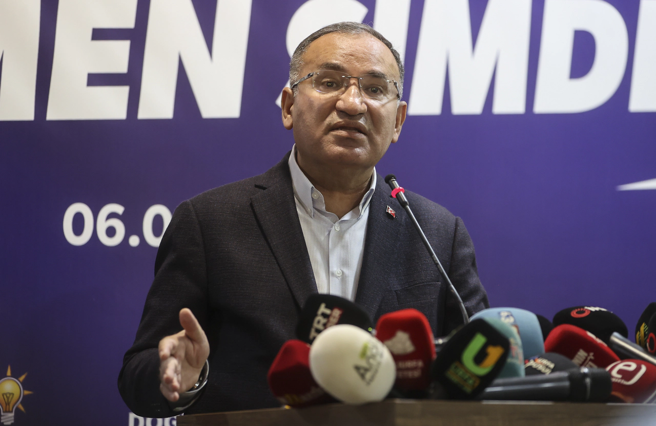 Bekir Bozdağ: Böyle bir kaset var ki anlaşılan,  çıkınca kıyamet kopacak!