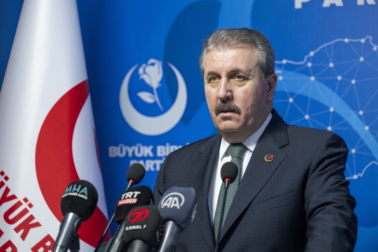 Mustafa Destici: Muhsin Yazıcıoğlu davasında çok farklı belgelere ulaştılar