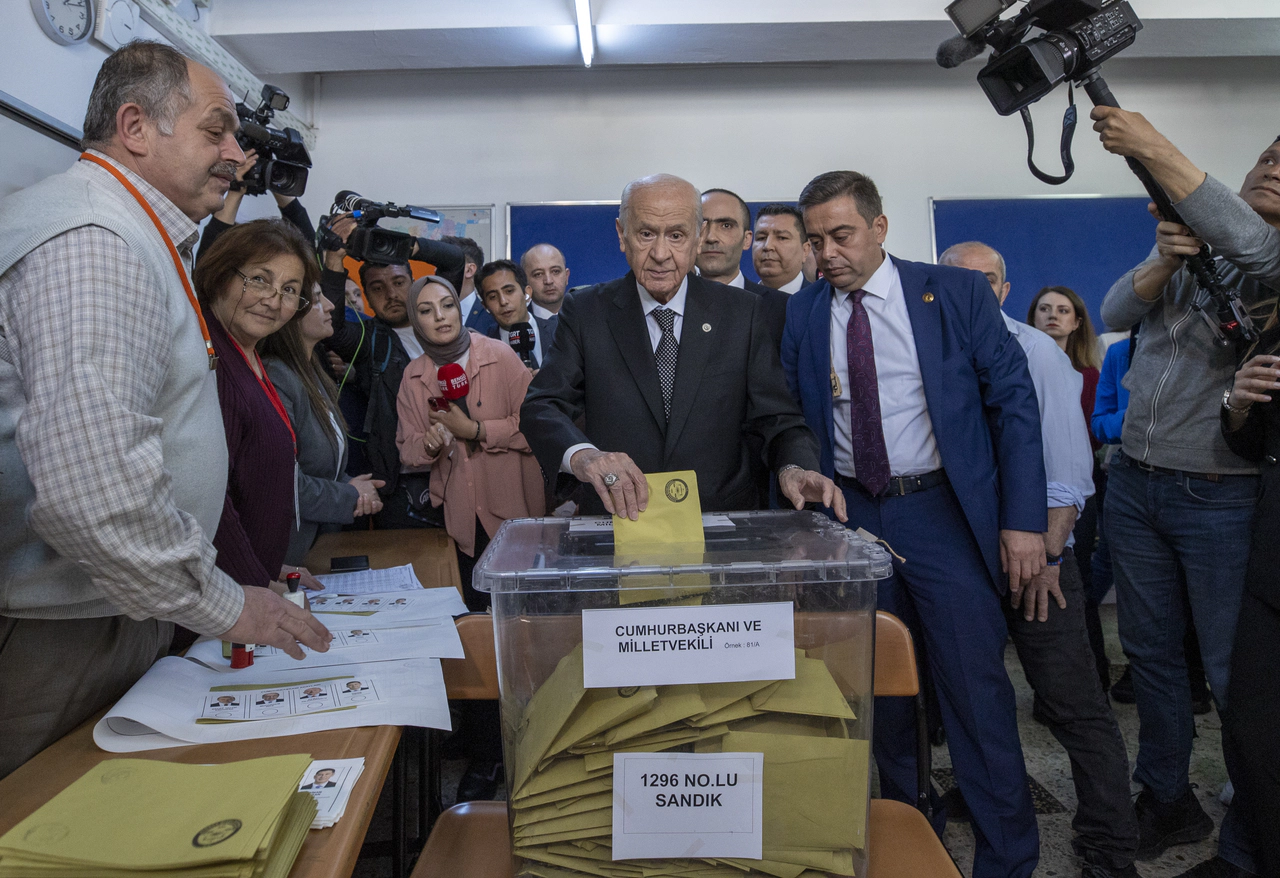 Devlet Bahçeli oyunu kullandı: Açıklama yaptı