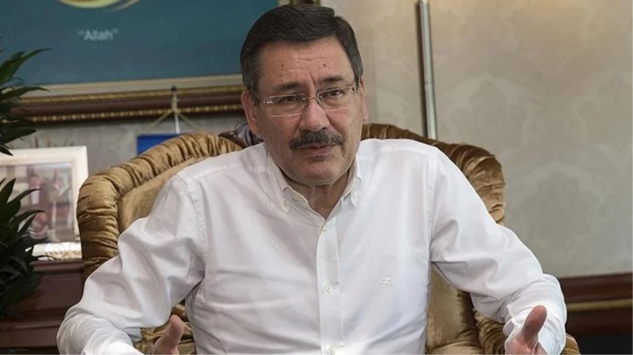 Melih Gökçek o sanatçıların isimlerini tek tek saydı: Bana bakın sanatçı taifesi!