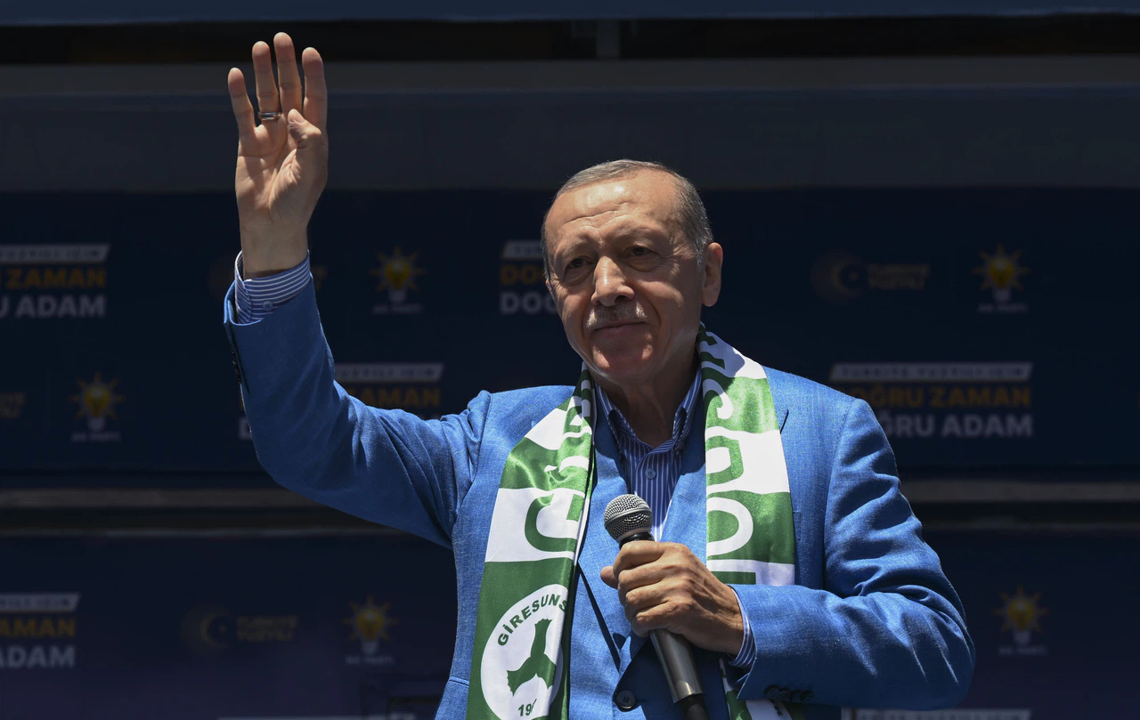 Erdoğan'dan emekli ve çalışanlara müjde. Ne vereceklerini açıkladı