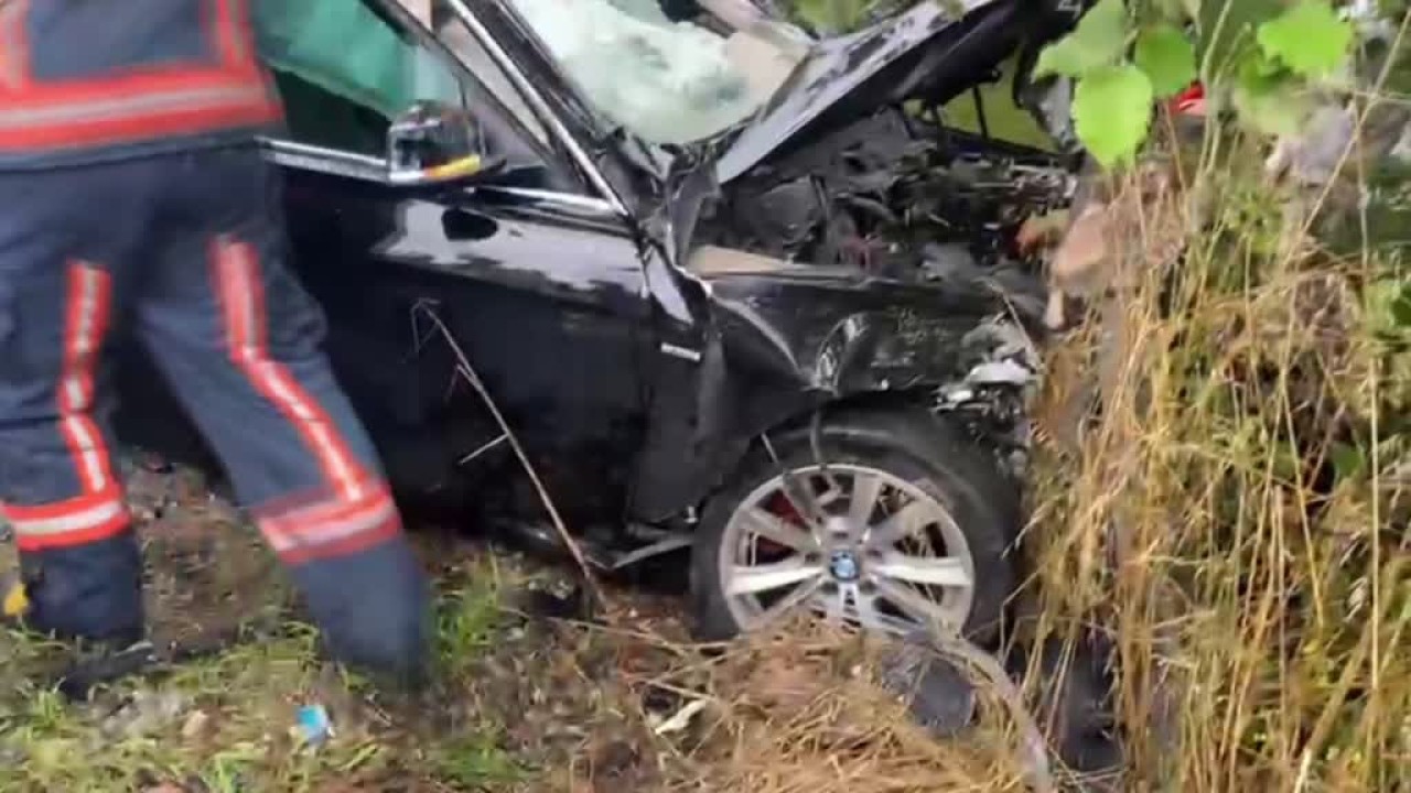 Düzce'de cip ile otomobil çarpıştı: Özgür Seçkin ağır yaralı