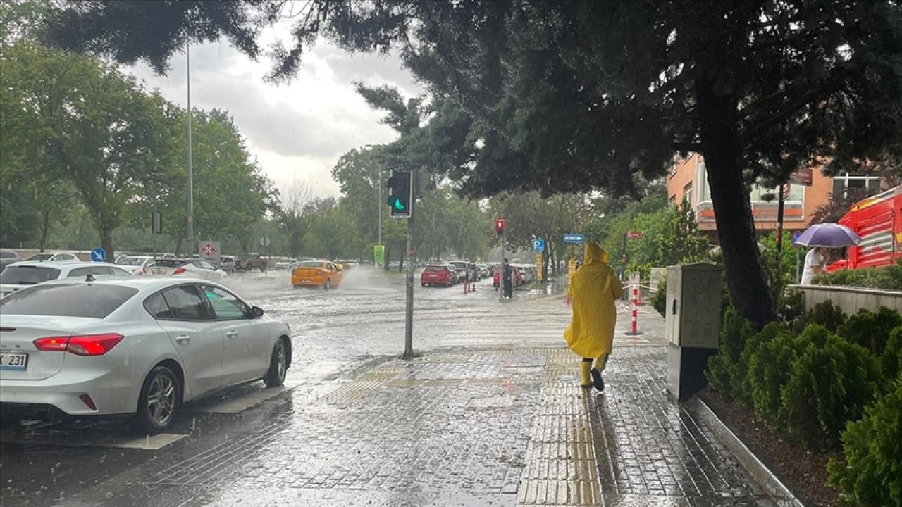 Meteoroloji’den 10 şehir için önemli uyarı: Dolu,  sağanak,  rüzgar!