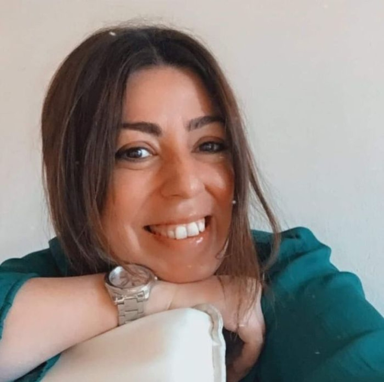 Sarıyer'de Erdal Şahin'in vurduğu eşi Nazlı Şahin öldü. Kayınvalidesini de öldürüp intihar etti