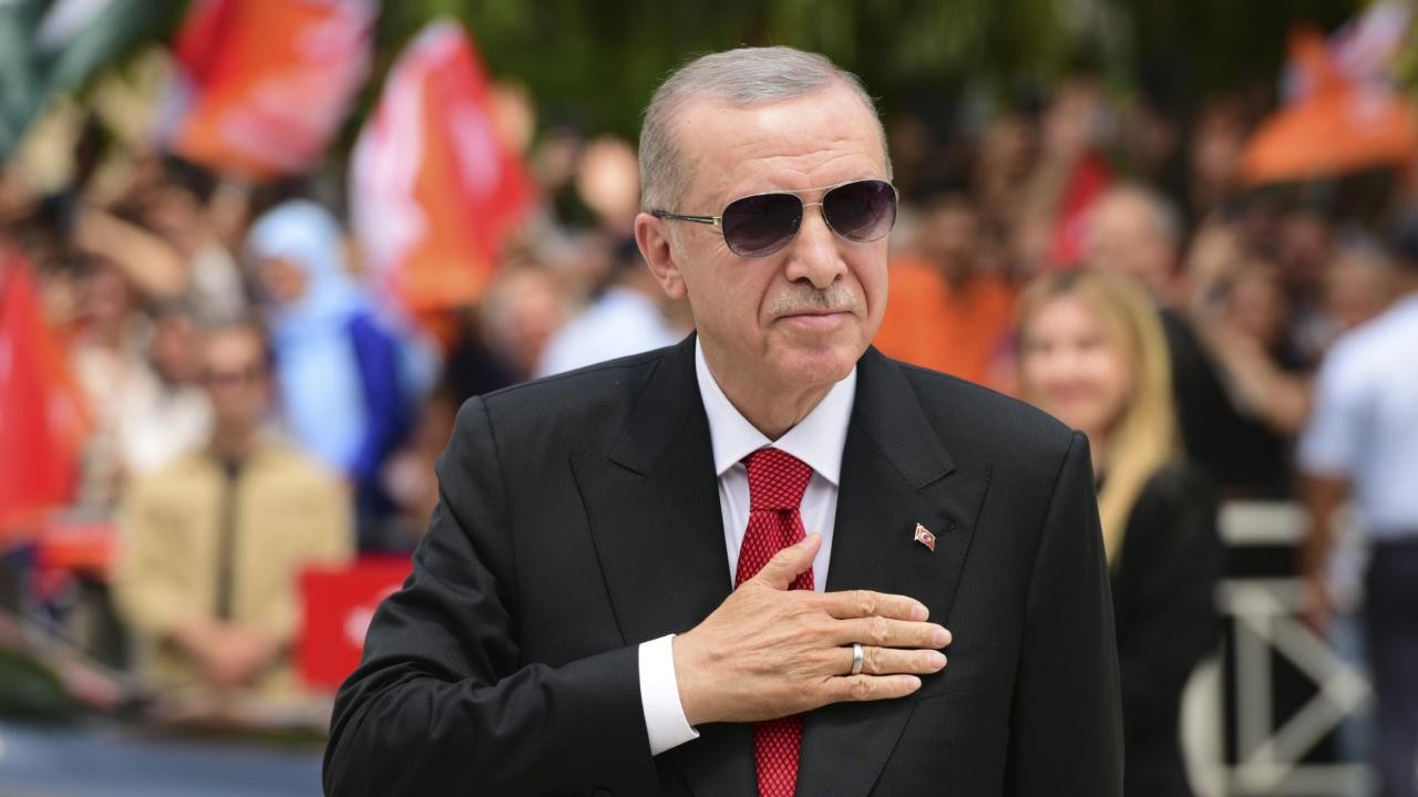 Erdoğan'ın maaşına yapılan zam belli oldu. Cumhurbaşkanı Yardımcısı Cevdet Yılmaz'dan açıklama
