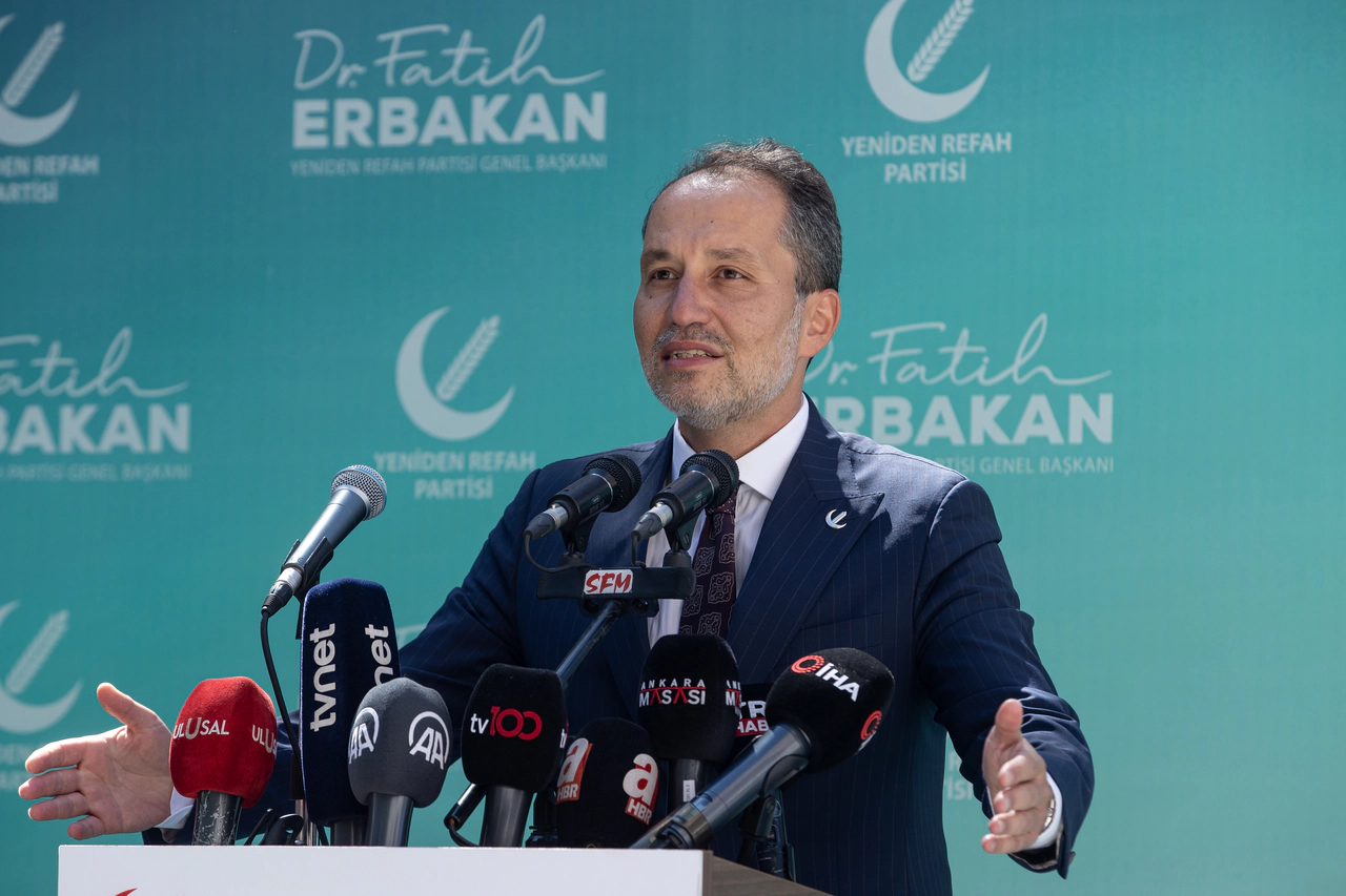 Erbakan'dan hükümete sert eleştiri: Emekliler yılbaşını bekleyemez