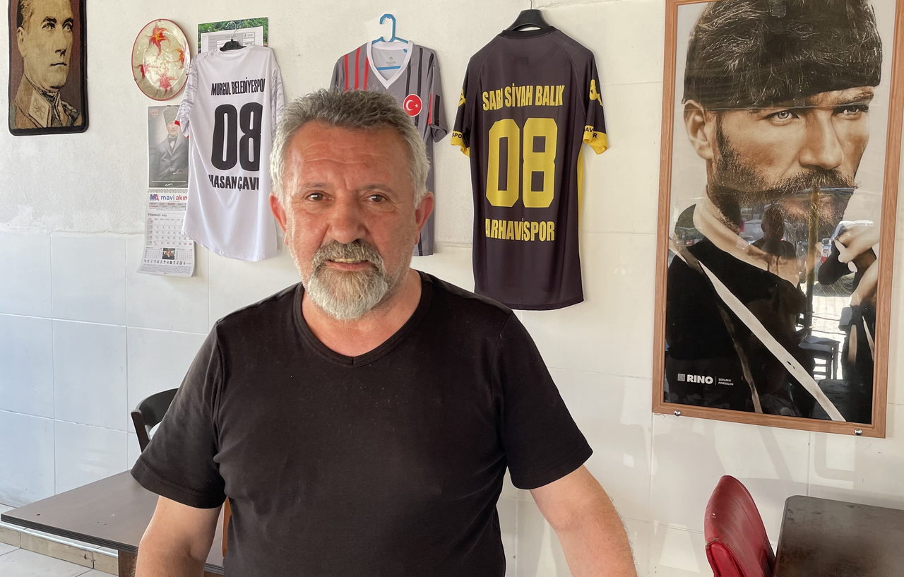 Arhavili Servet Daş,  restorantında unutulan 150 bin doları sahibine teslim etti 