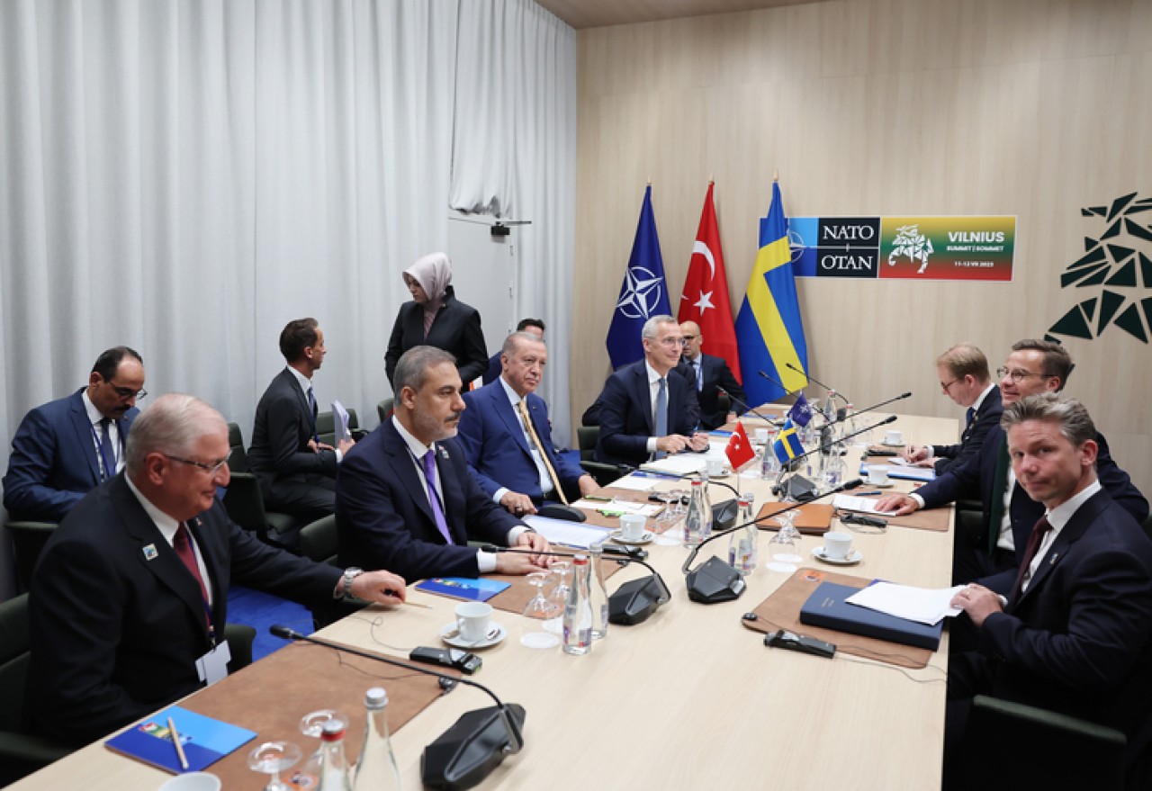 Cumhurbaşkanı Erdoğan,  Stoltenberg ve Kristersson'la bir araya geldi