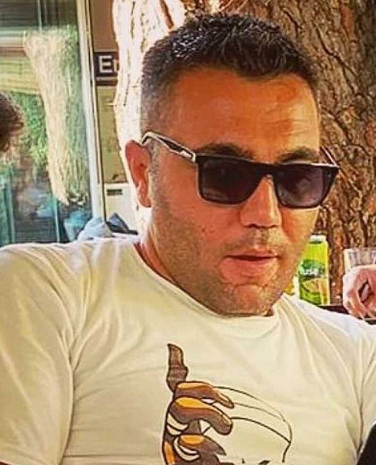 İzmir'de 9 yaşındaki kızının yanında vuruldu: Bekçi Semih Yalvarıcı öldü