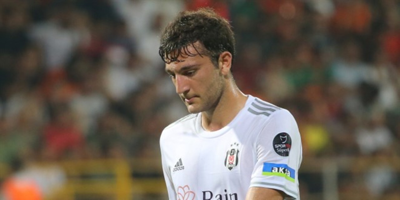 Beşiktaş'a büyük şok. Trafikte darbedilen yıldız oyuncu aylarca futbol oynayamayacak