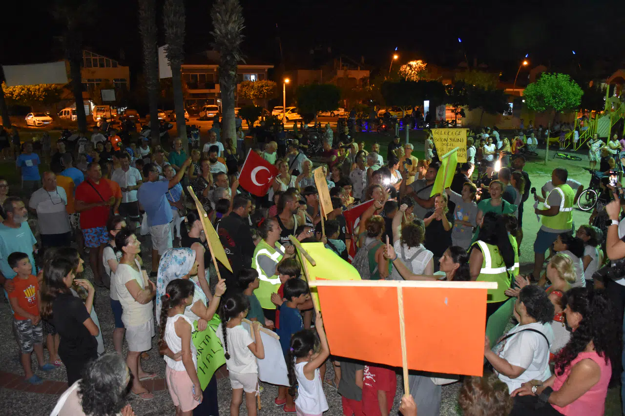 Marmaris'te protesto. Belediye referandum kararı aldı