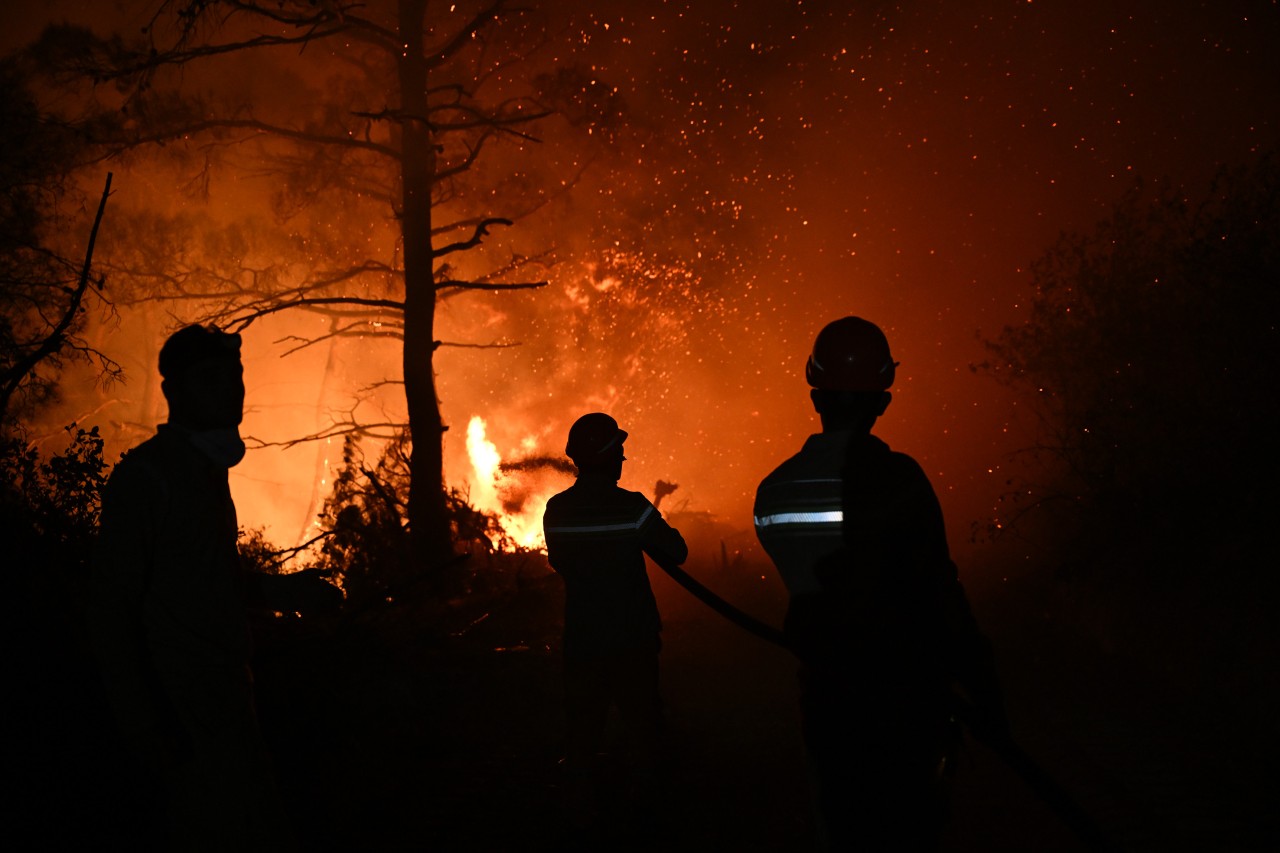 Çanakkale'de orman yangını: 9 köy tahliye edildi 