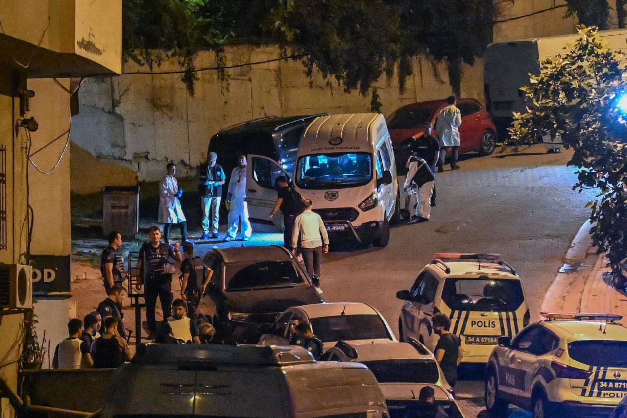 Kağıthane'de operasyonda çatışma. Yaralı polisler var