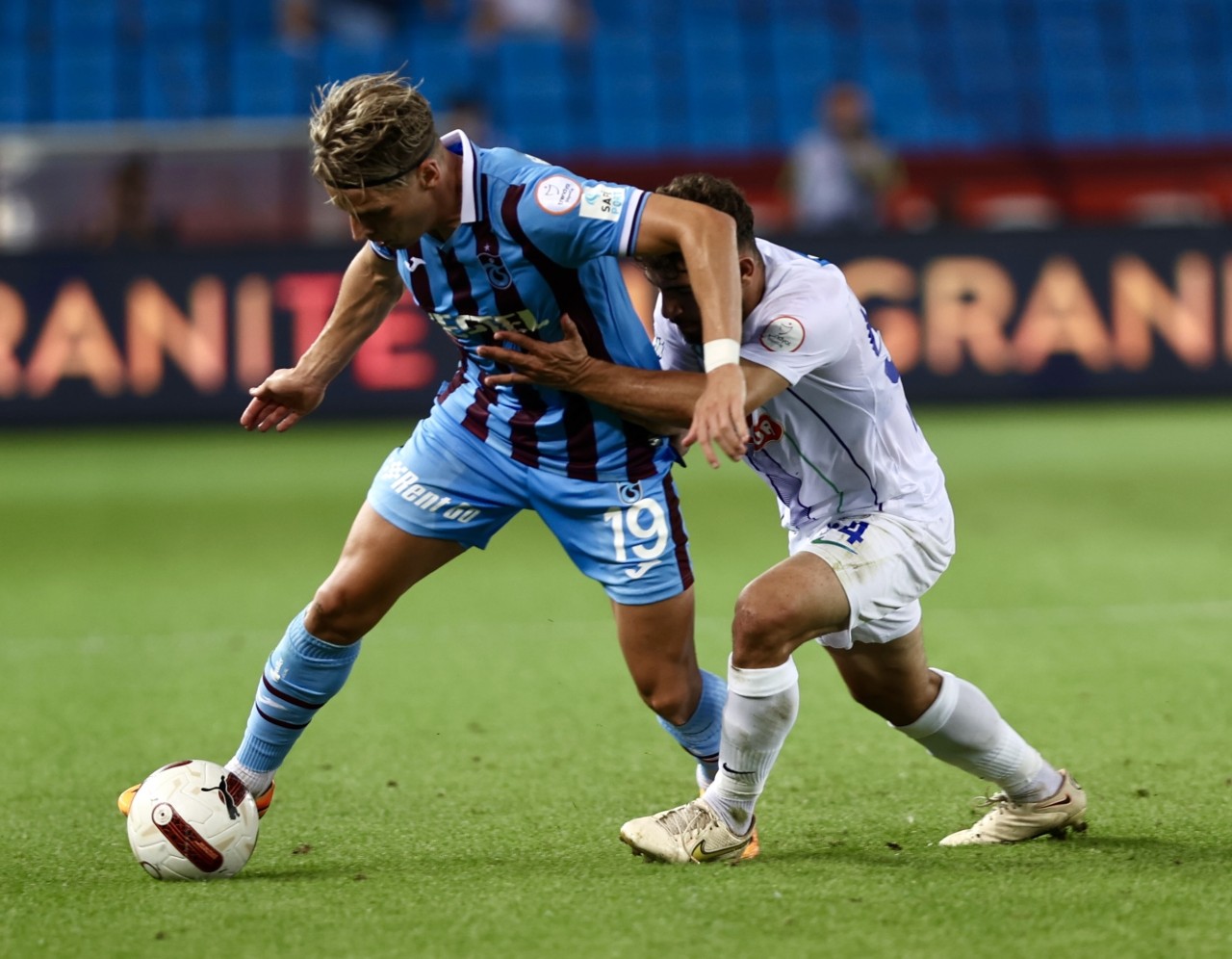 Trabzonspor ağır yaralı. Rizespor vurdu