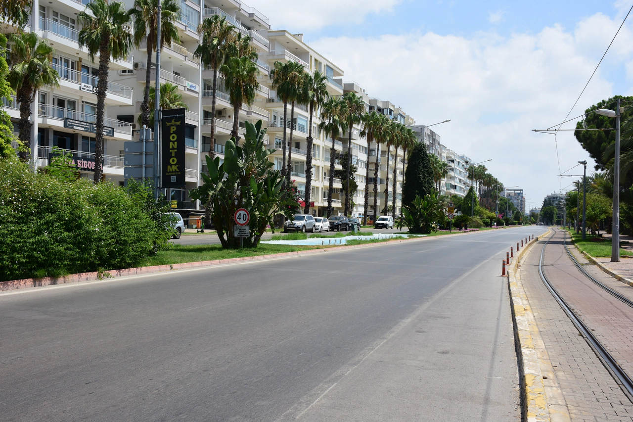 Antalya hayalet şehire döndü