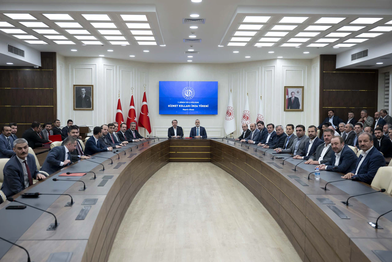 Memur ve emeklilerinin toplu sözleşmesinde kısmi anlaşma! Zamda uzlaşma yok