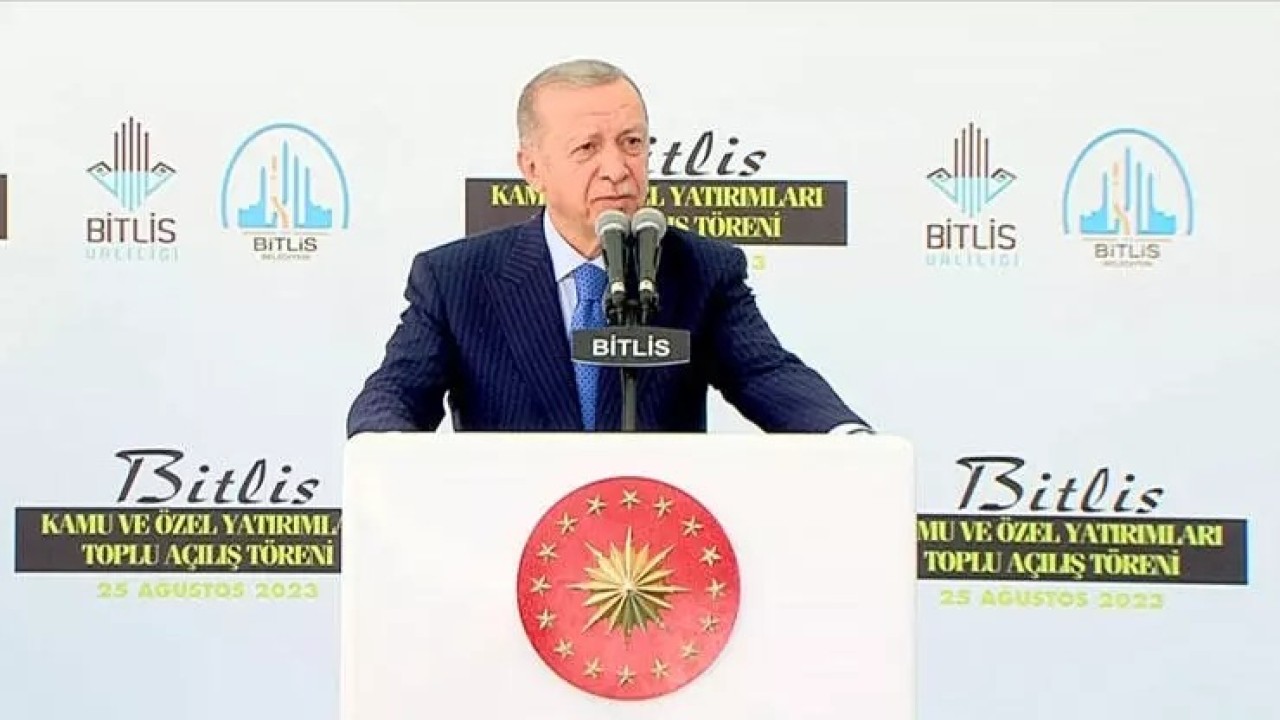 Cumhurbaşkanı Erdoğan'dan sert sözler: Ölmüş atı kırbaçlamanın faydası yok 