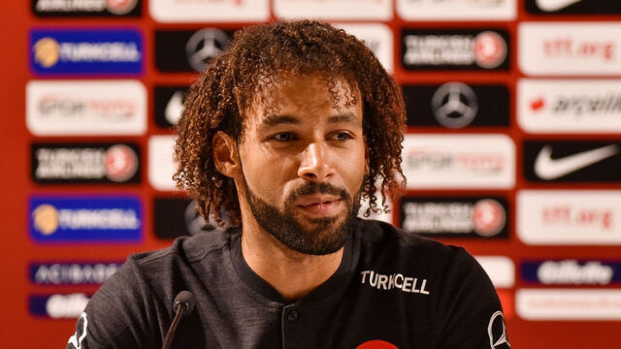 Fenerbahçe'den  Nazım Sangare'ye veda