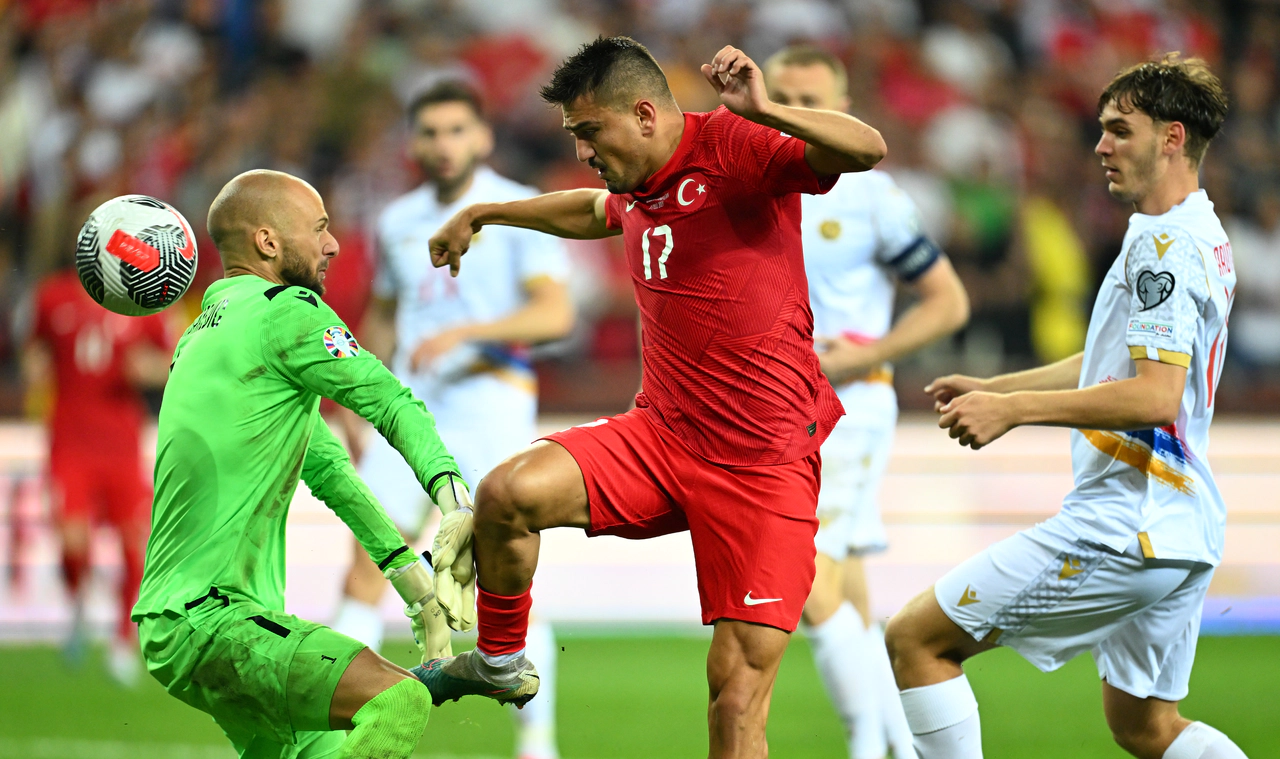 Yazıklar olsun. Milli Takım Ermenistan'ın elinden zor kurtuldu