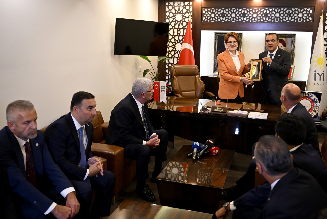 İYİ Parti'nin İzmir Büyükşehir Belediye Başkan adayı belli oldu. Meral Akşener açıkladı