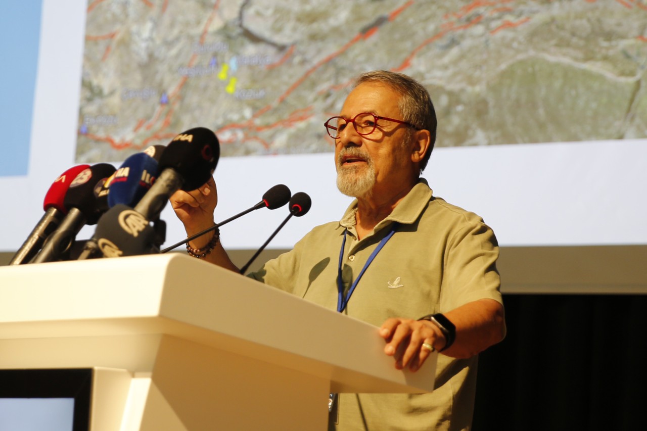 Prof. Dr. Naci Görür,  'Dünyanın en tehlikeli fay hattı burada' dedi ve o il için önemli uyarı yaptı