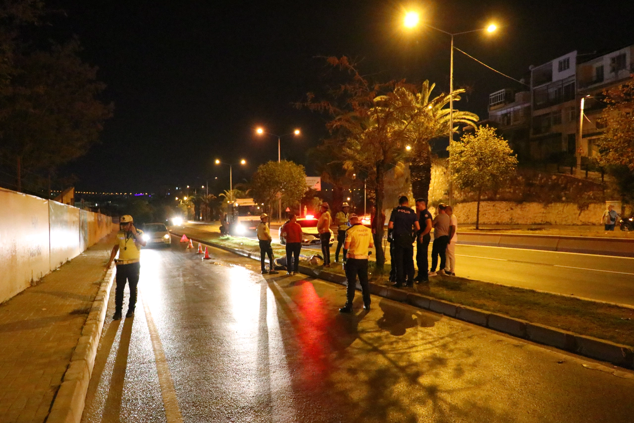 İzmir'de motosikletiyle refüje çarpan Ahmet Mustafa Yıldırım öldü
