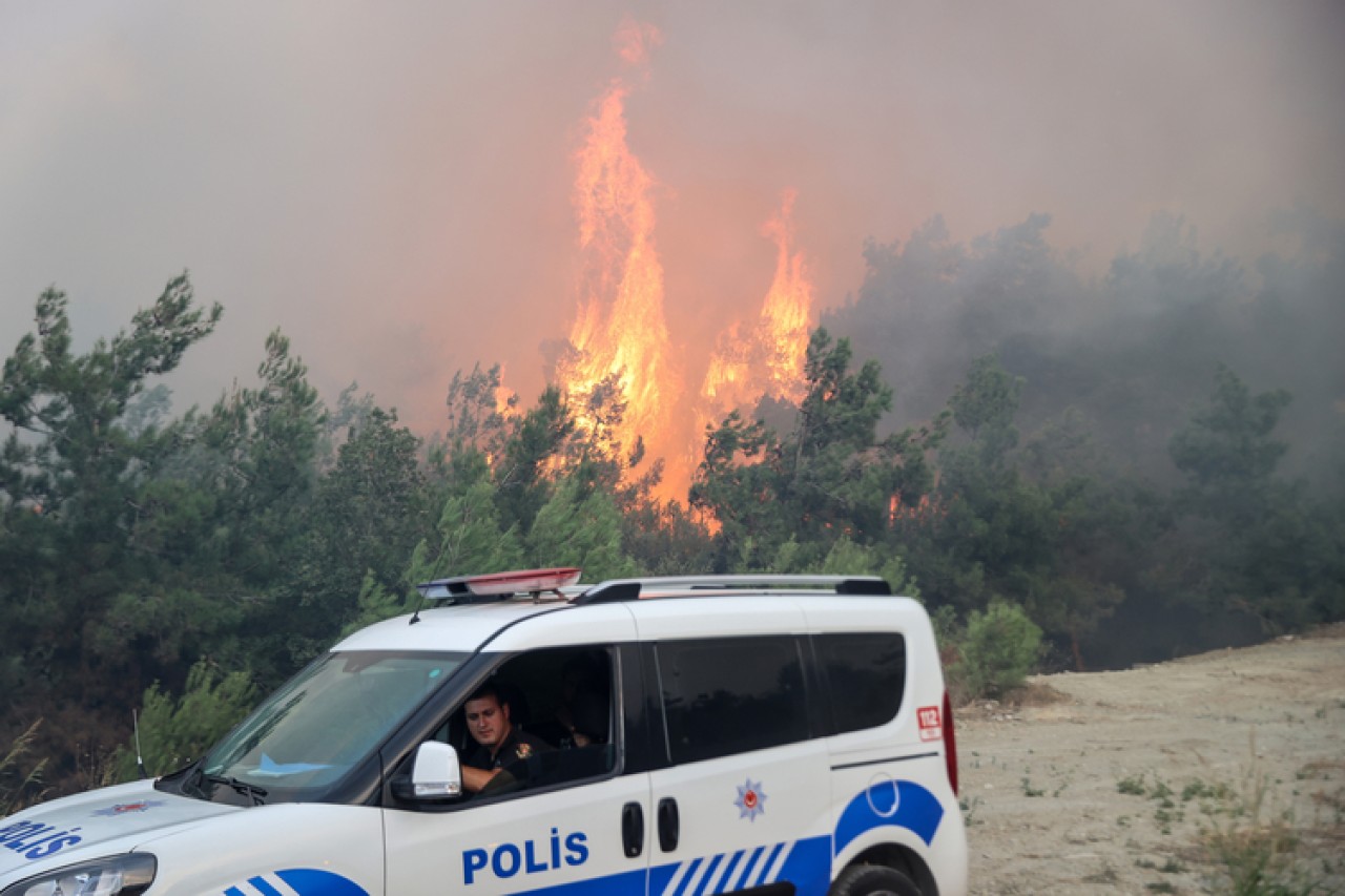 Korkutan gelişme. Bursa'da orman yangını büyüyor