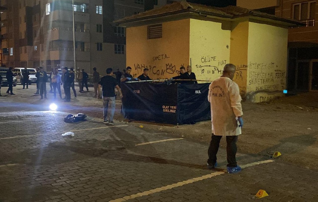 Kayseri'de sokak ortasında vuruldu: Edanur Çoban öldü