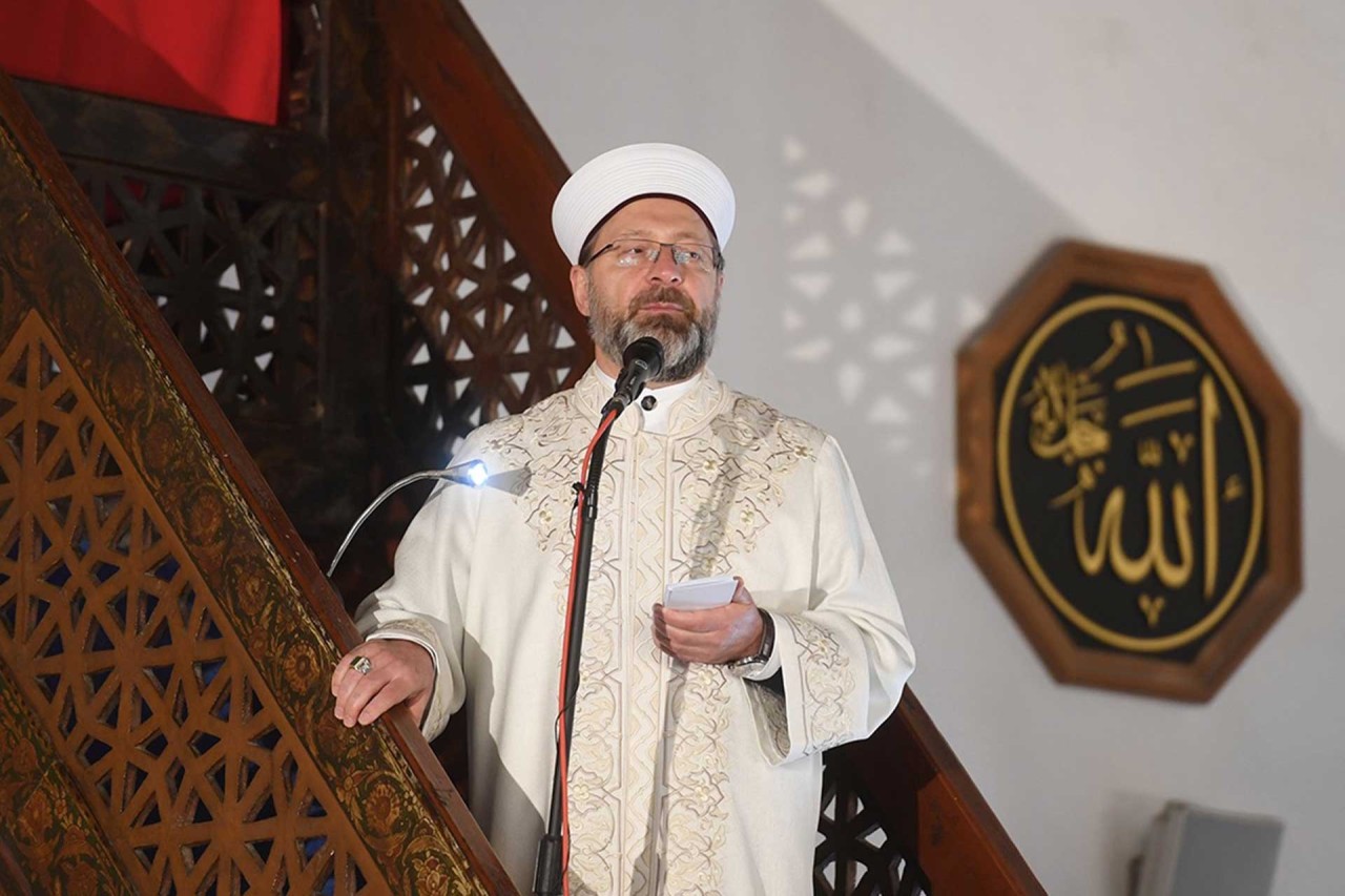 Diyanet'ten cuma hutbesinde ev sahiplerine ilginç mesaj: En büyük haramdır
