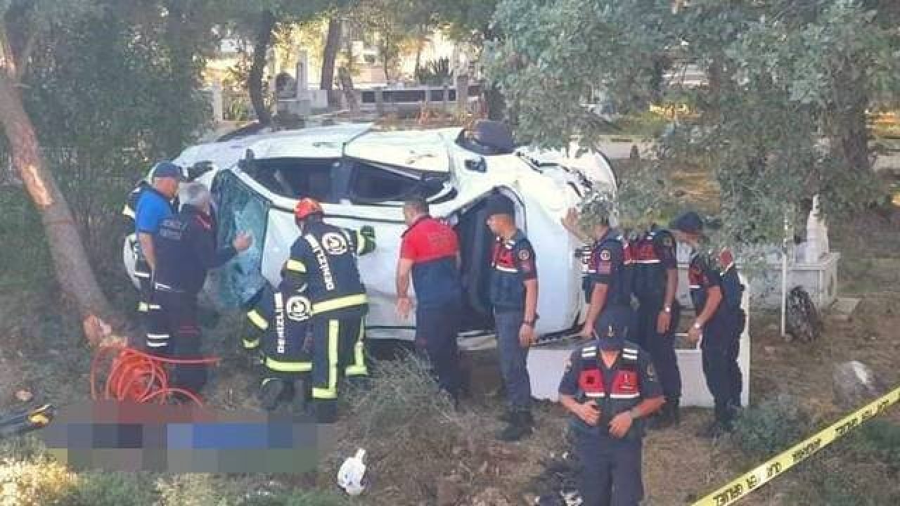 Denizli'de otomobille motosiklet çarpıştı: Mehmet Şandede,  Hatice Şendede ve Adem Gökin öldü