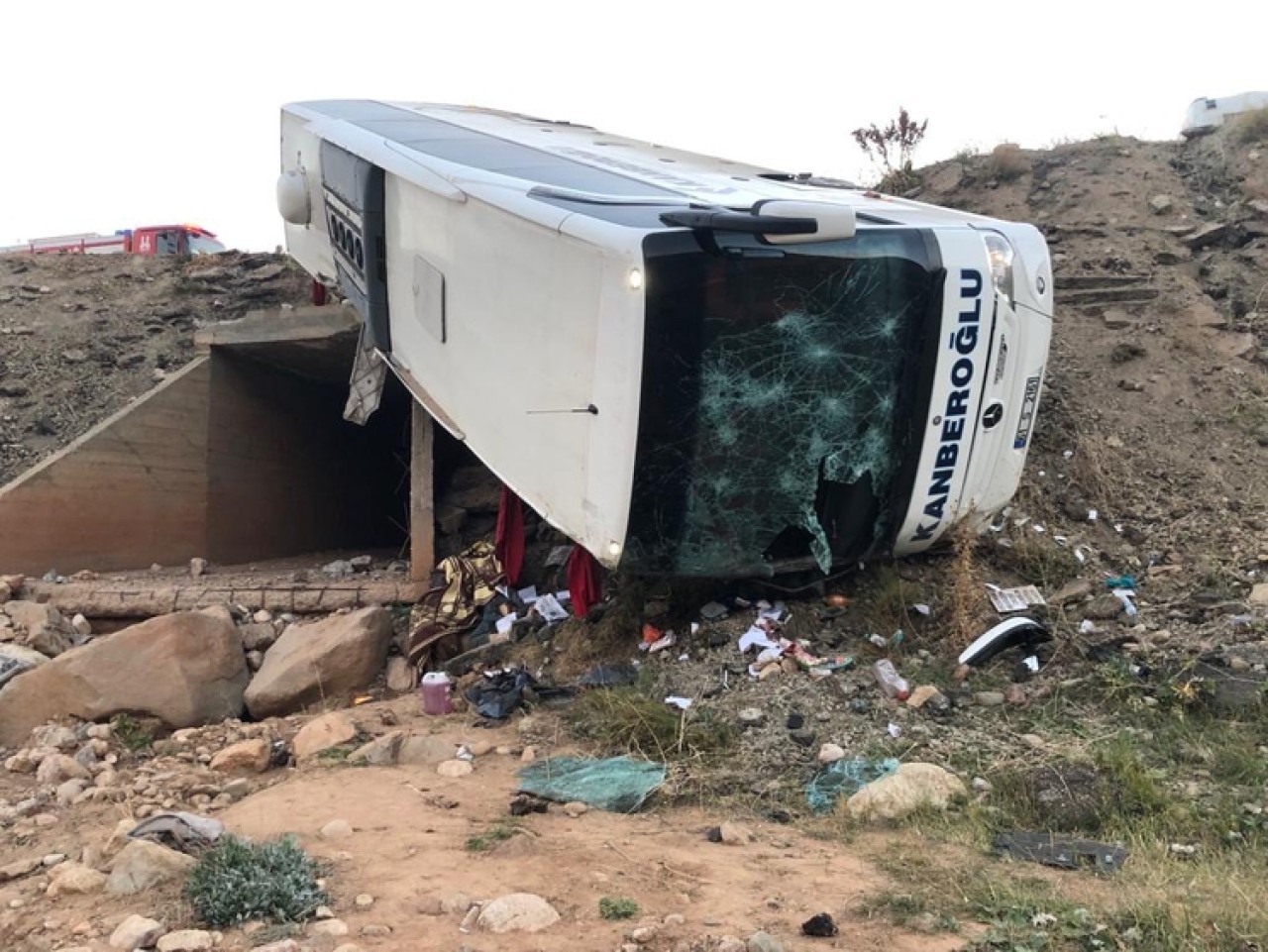 Erzurum'da Kanberoğlu firmasının yolcu otobüsü devrildi: 3 kişi öldü,  22 kişi yaralandı