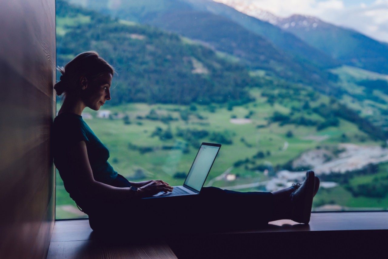Dijital göçebe olarak ne kadar maaşla hangi ülkelerde çalışabilirsiniz?