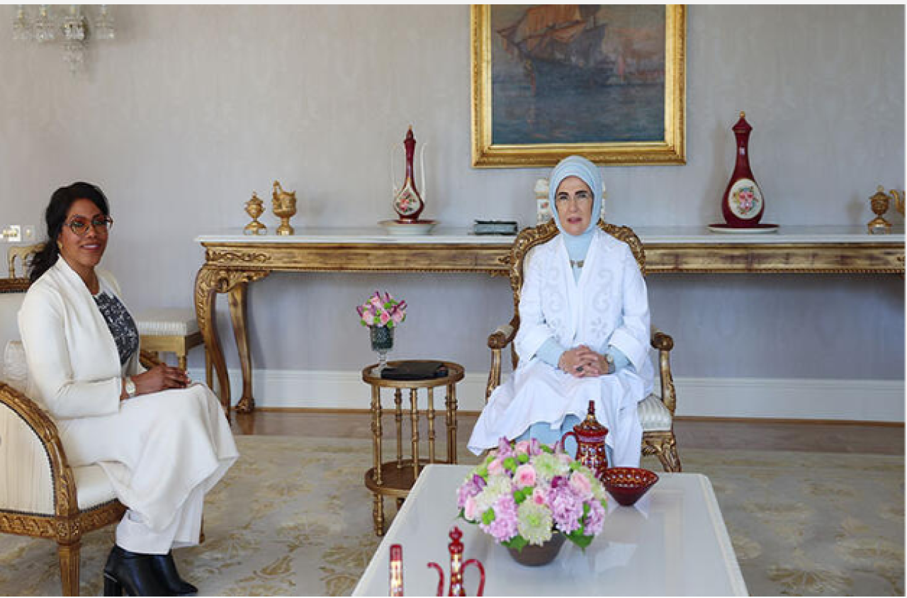 Emine Erdoğan Malcolm X'in kızı İlyasa Şahbaz'la bir araya geldi