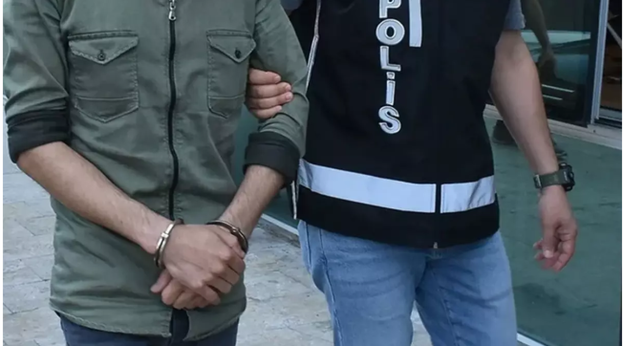 Atatürk'ün fotoğrafına yönelik uygunsuz hareketlere gözaltı