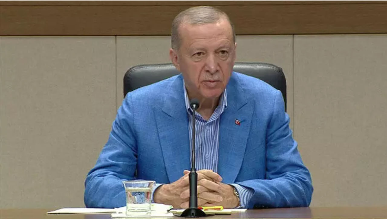 Cumhurbaşkanı Erdoğan 9'uncu kez dede oldu. Kulağına adını okudu