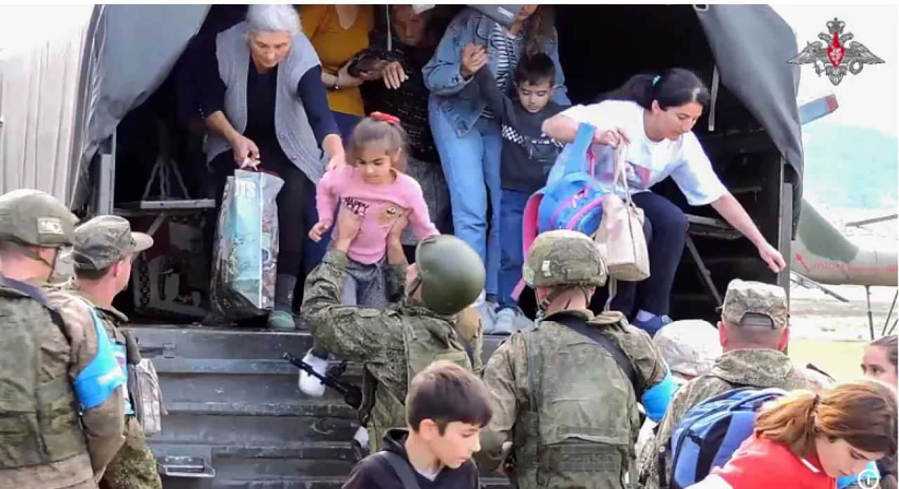 Ermeniler Karabağ'ı terk ediyor