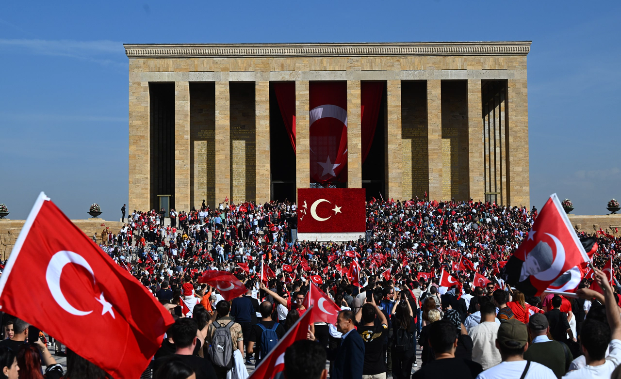 Anıtkabir'e akın var. Müthiş fotoğraflar geliyor