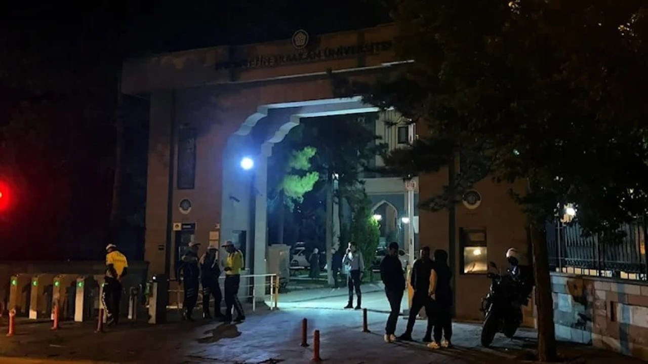 İlahiyat profesörleri kavga etti. Prof. Dr. Tahir Uluç vuruldu. Bir profesör göz altında