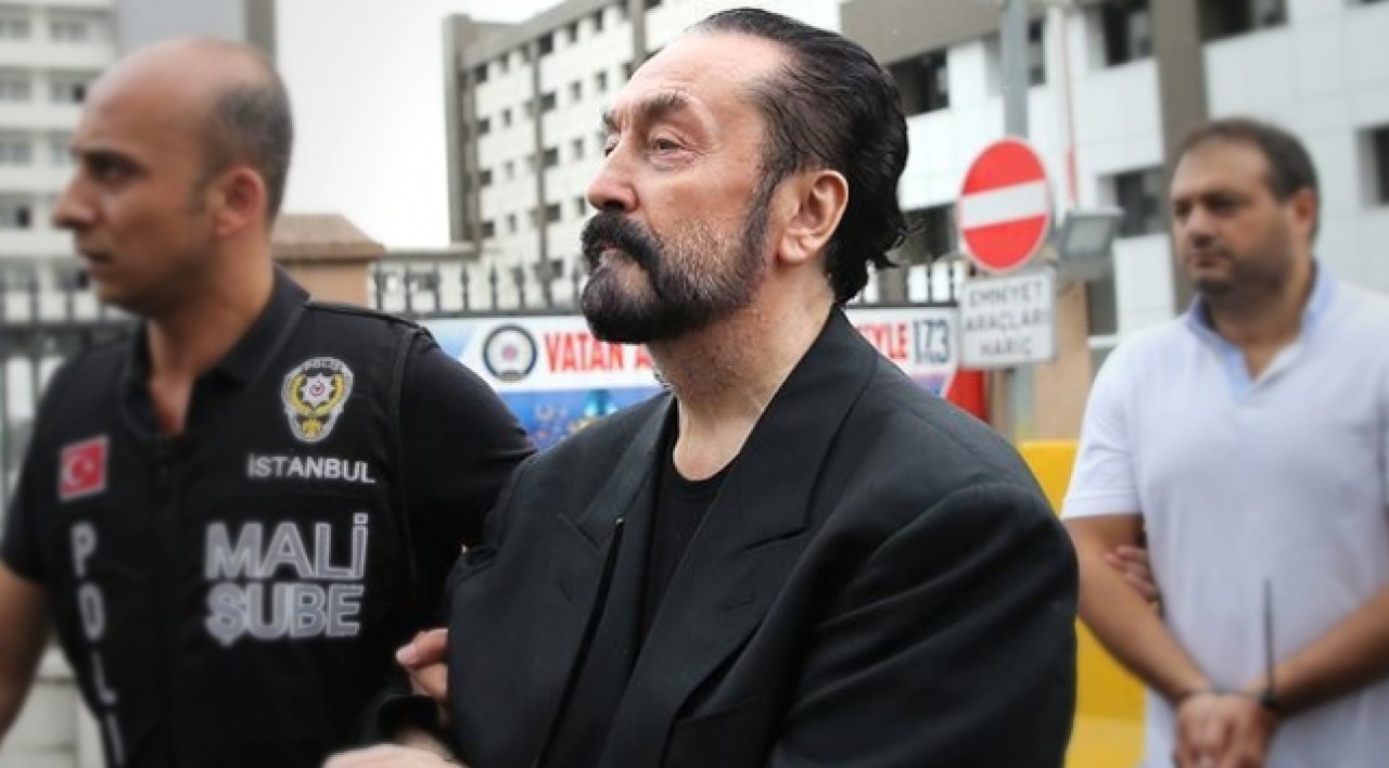 İBB'ye yönelik yolsuzluk soruşturmasında şaşırtan Adnan Oktar iddiası