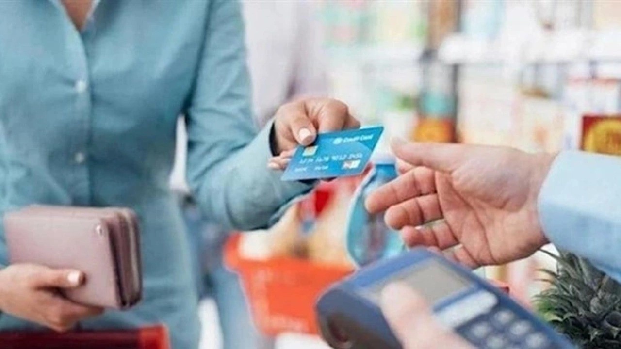 Kredi kartı kullanan ve nakit çekim yapanlar dikkat. Resmi Gazete'de yayımlandı