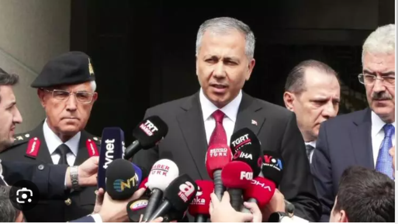 Bakan Yerlikaya: 'İki polisimizin hayati tehlikesi yok'